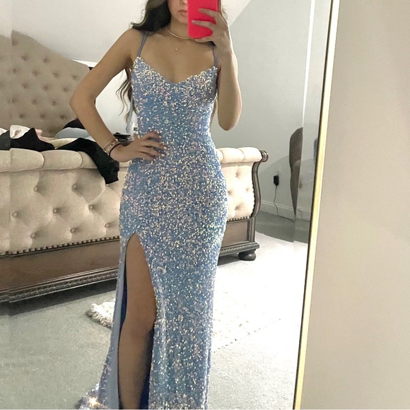 DIAMOND BLUE GOWN - Picture 4 of 4